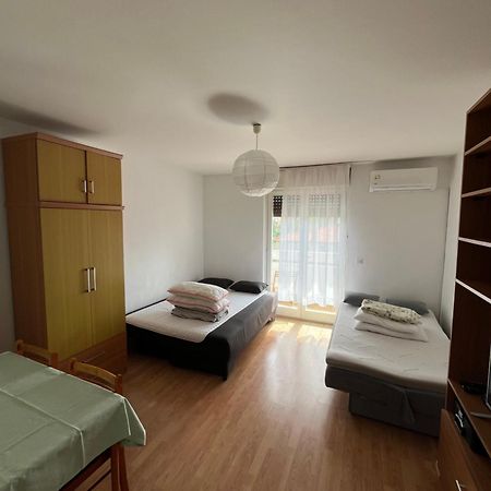 Apartman Niko Pula Exterior foto